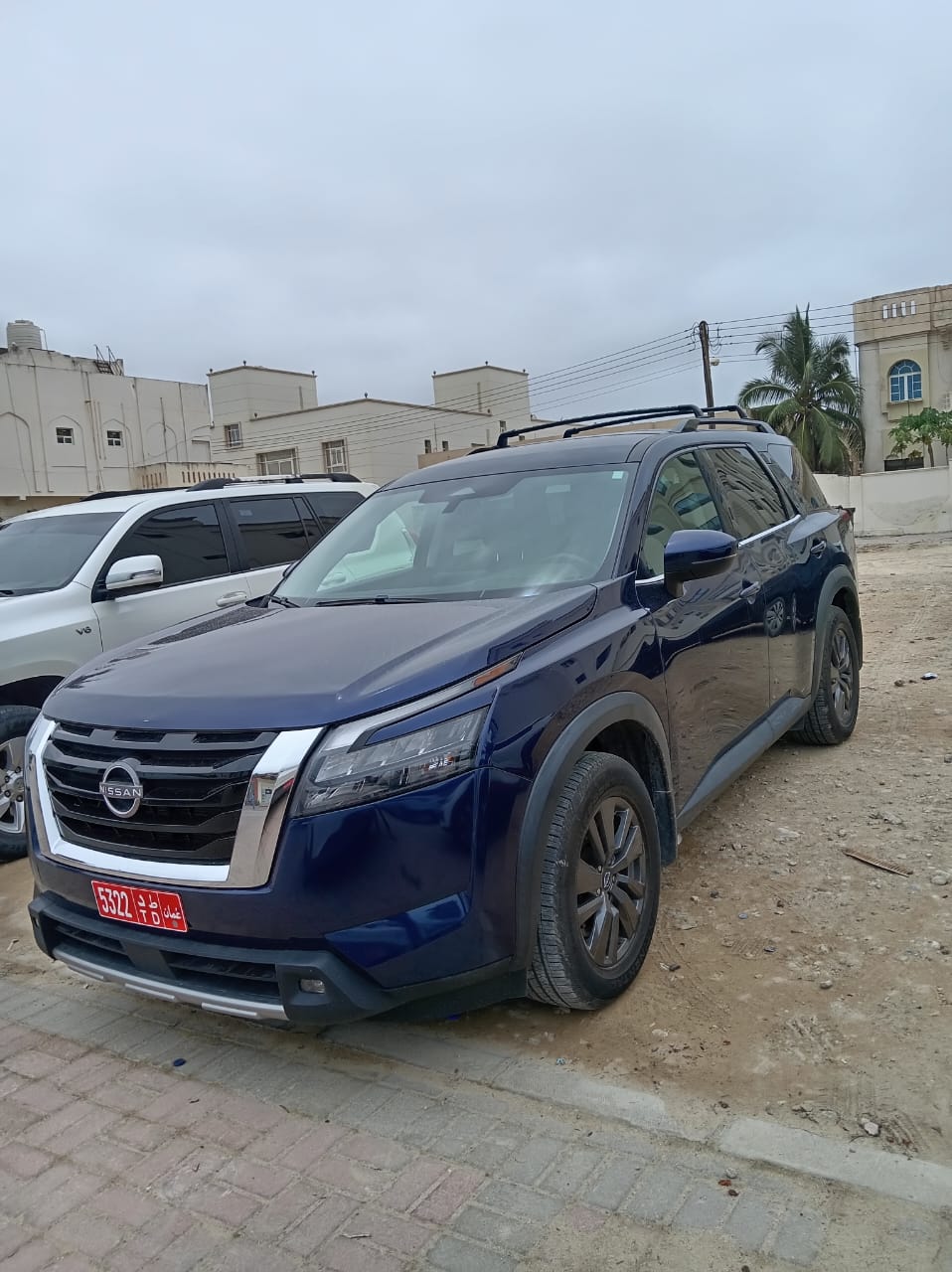 استئجار نيسان باثفندر 2023